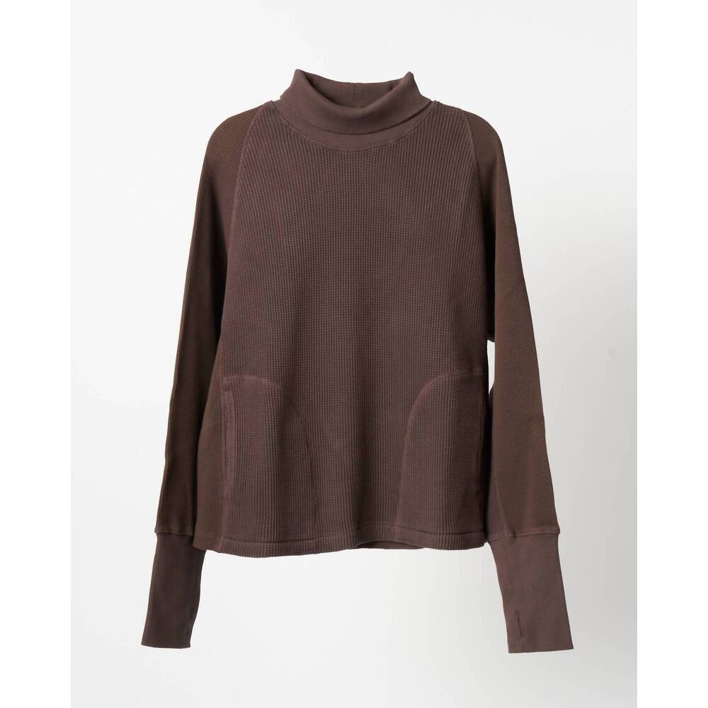 NEW NICHOLAS DALEY men's waffle roll neck top in chocolate